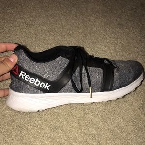 Reebok smooth fuse sneakers